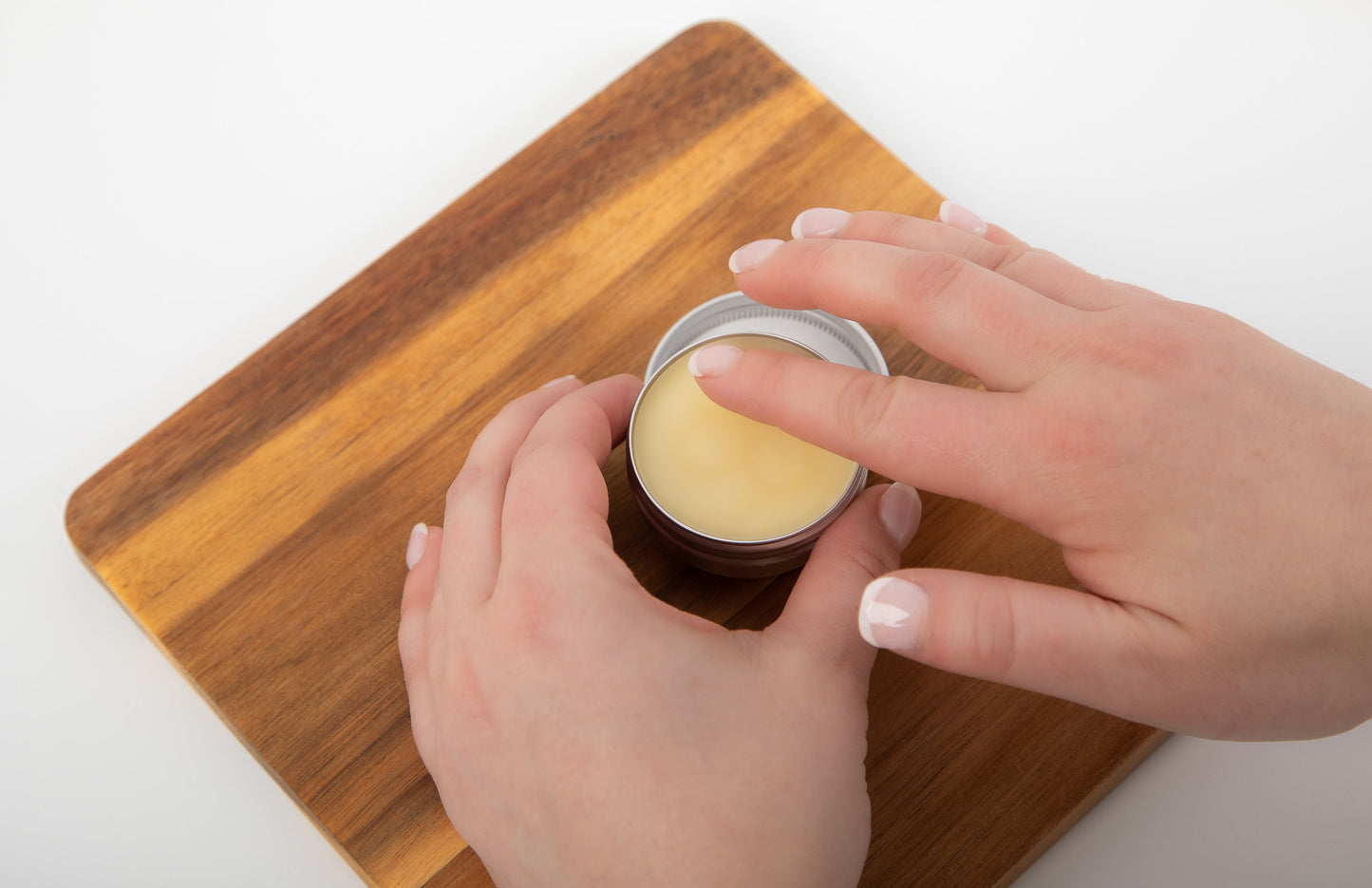 Our Everything Balm synergistically works by bringing herbal nutrients from Calendula and Chamomile and healing properties from pure Essential Oils and bringing them together to create the perfect balm to promote healing of your skin. Apply to scrapes, dry skin and rashes to help soothe, calm and promote healing of your skin.